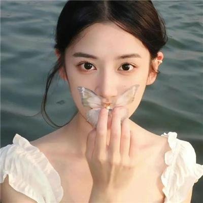 电线杆上的征婚广告，竟是美女上司