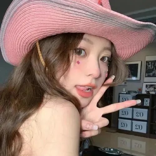 量产型璃子-模型女子的人生组装记-